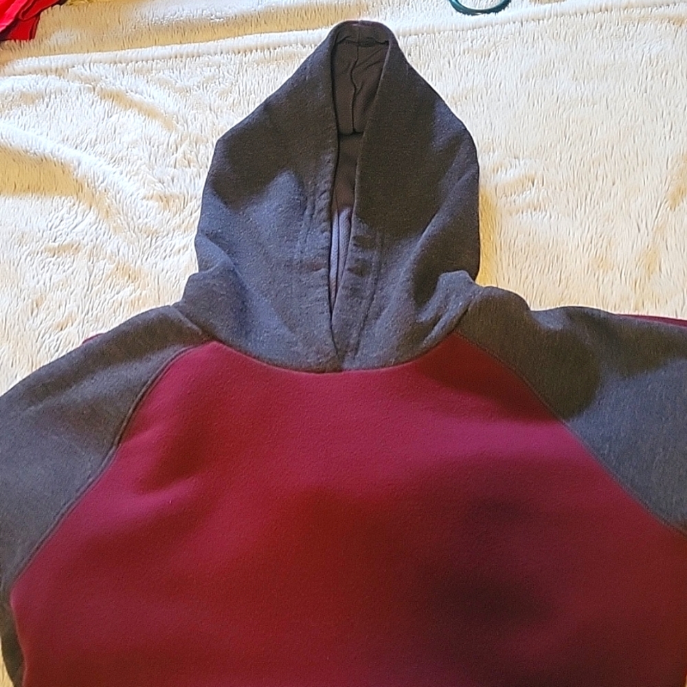 Boys LG sweatshirt